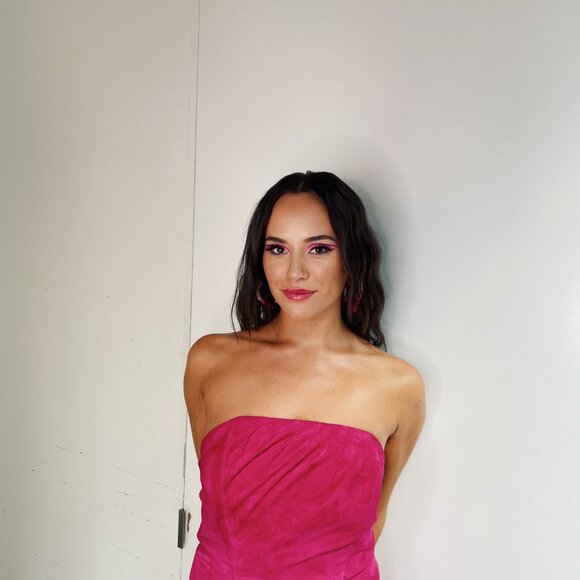 Meet your Posher, Emily - Picture 2 of 3